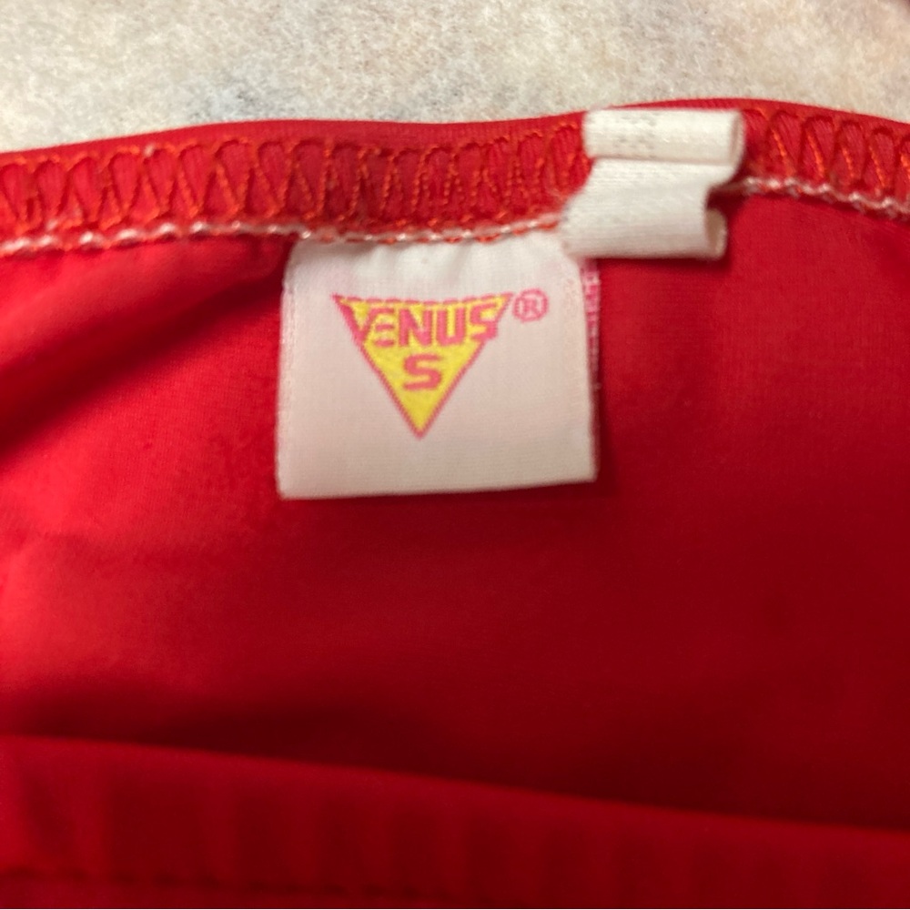 VENUS String Red Bikini Set - Picture 2 of 9